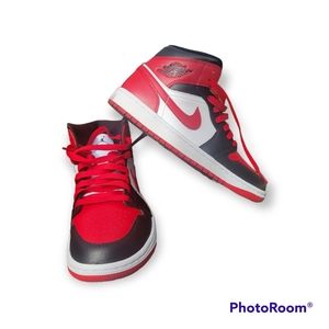 Joradan retro 1's mids size 7.5